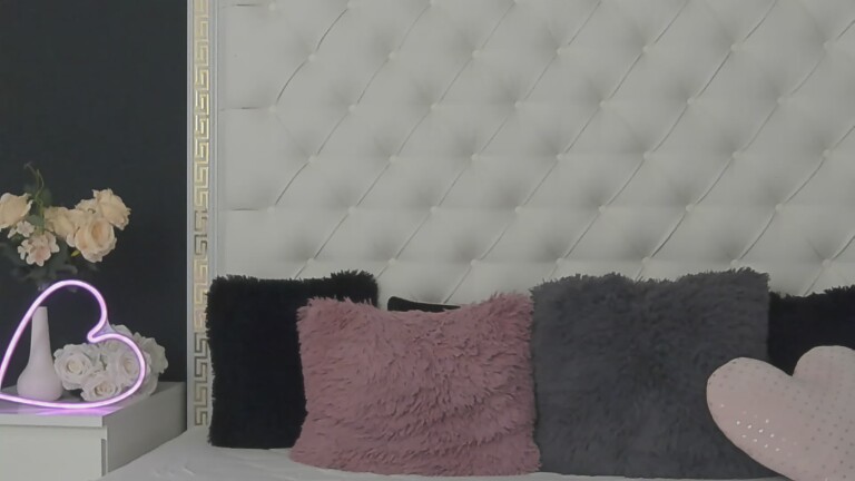 SandraBlakee's Streamate show and profile