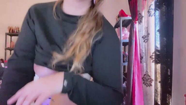 GoddessKisica's Streamate show and profile